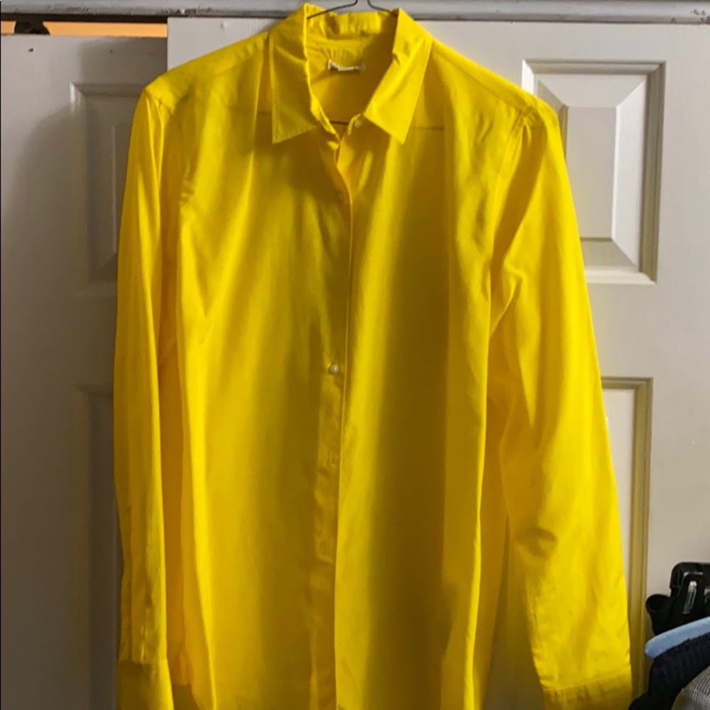 Gap Button down shirt